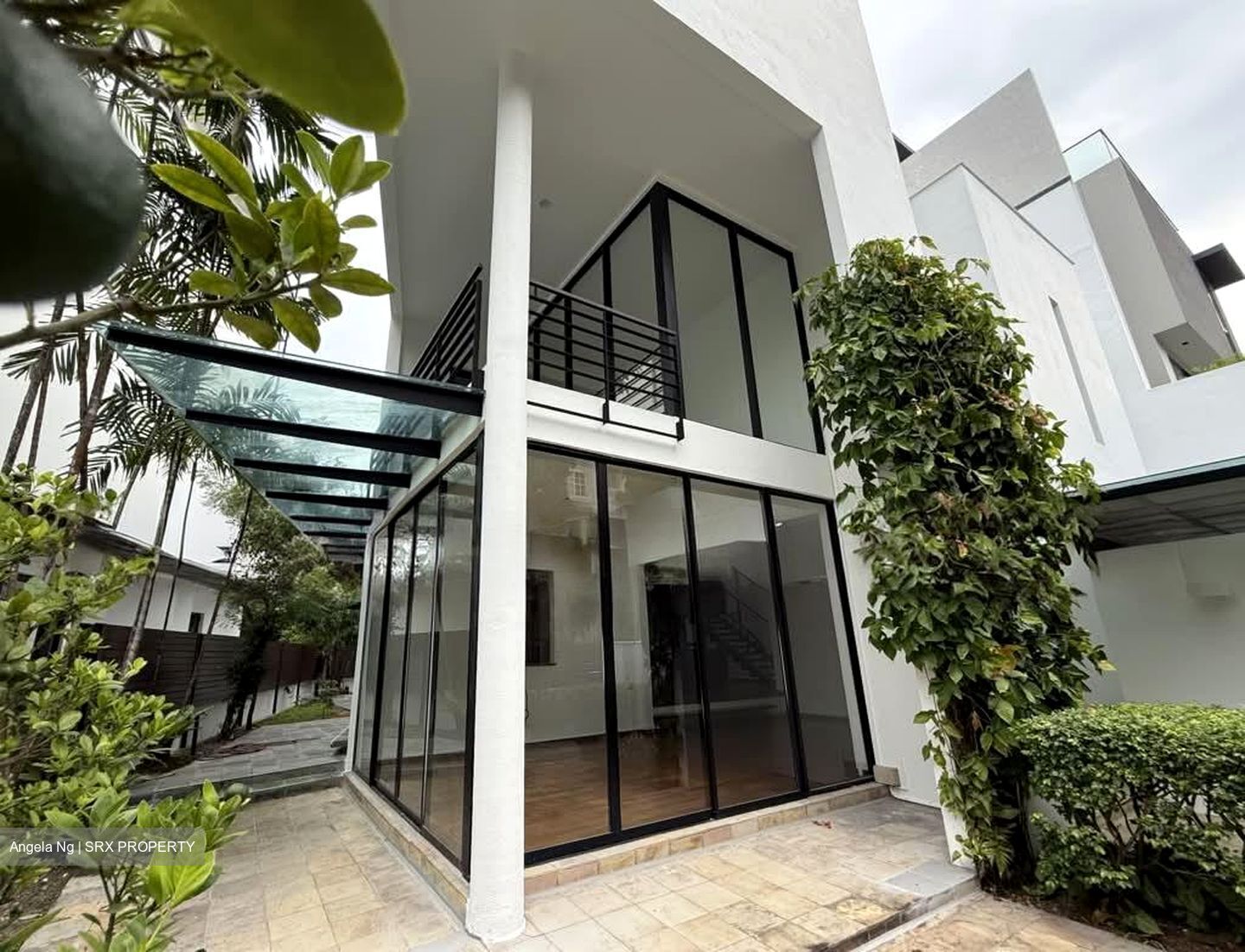 Duchess Avenue (D10), Semi-Detached #586155091